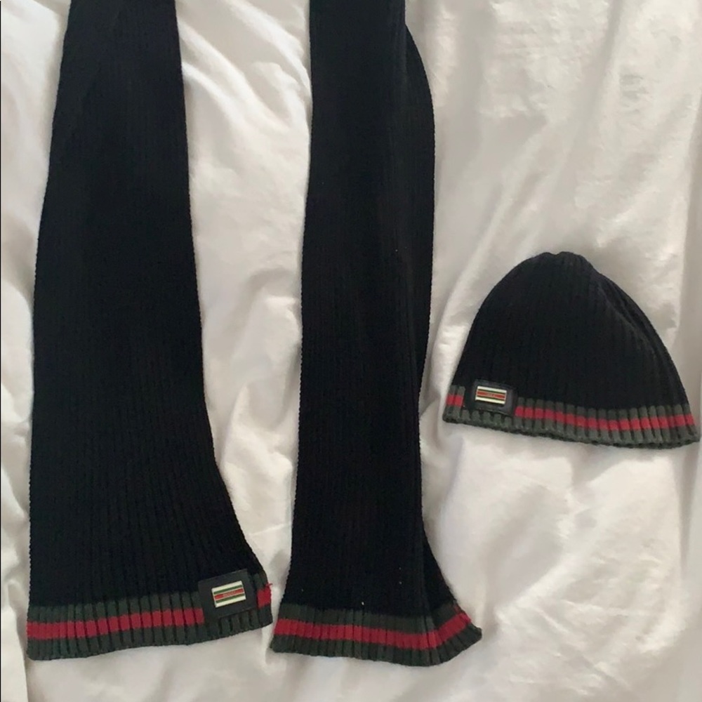 Vintage Gucci beanie and scarf